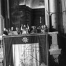 Elezione di Papa Giovanni XXIII: folla in Piazza San Pietro e immagini del Papa