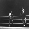 Carnera e Paulino ripresi sul ring durante l'incontro pugilistico romano