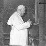 Ritratti  e riproduzioni fotografiche del Papa Giovanni XXIII e della famiglia