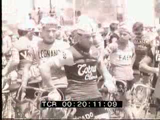 GAZZETTA DELLO SPORT 24 Mai 1961 Oreste Magni Cagliari - Italie