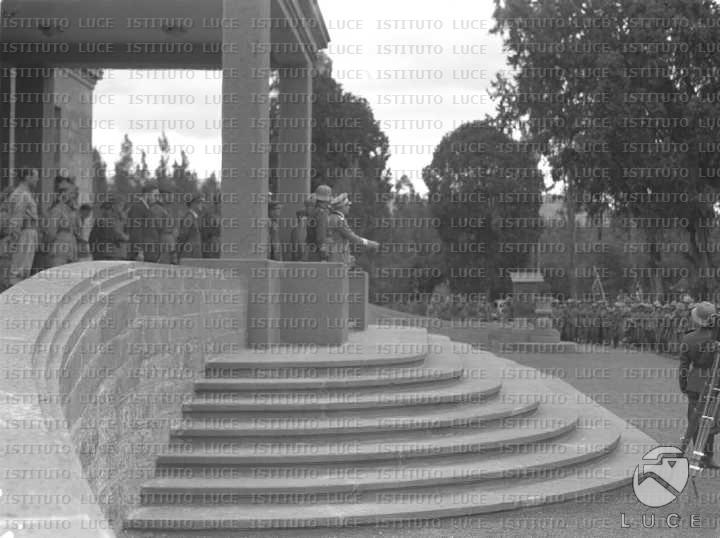 AO/AO047/AO00003136.JPG