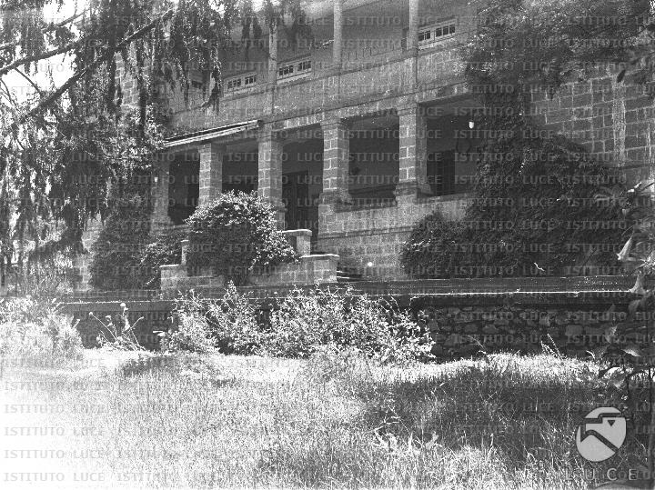 AO/AO083/AO00005551.JPG
