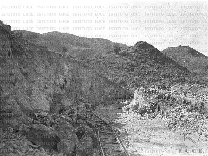 AO/AO094/AO00006355.JPG