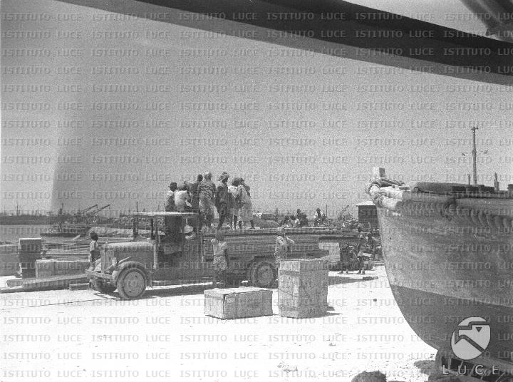 AO/AO104/AO00006935.JPG