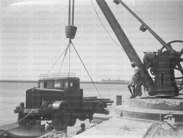 AO/AO104/AO00006955.JPG
