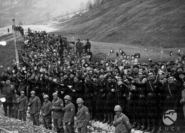 ATTUALITA/FUHRER01/A00082207.JPG