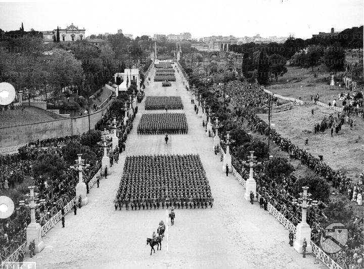ATTUALITA/FUHRER04/A00082731.JPG