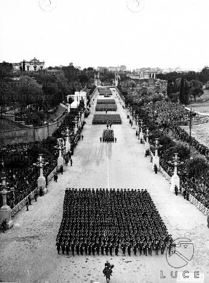 ATTUALITA/FUHRER04/A00082734.JPG