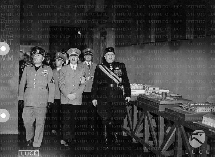 ATTUALITA/FUHRER04/A00082806.JPG