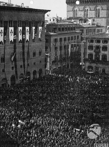 ATTUALITA/FUHRER07/A00083124.JPG