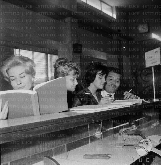 DIAL/D332/D332-12.JPG