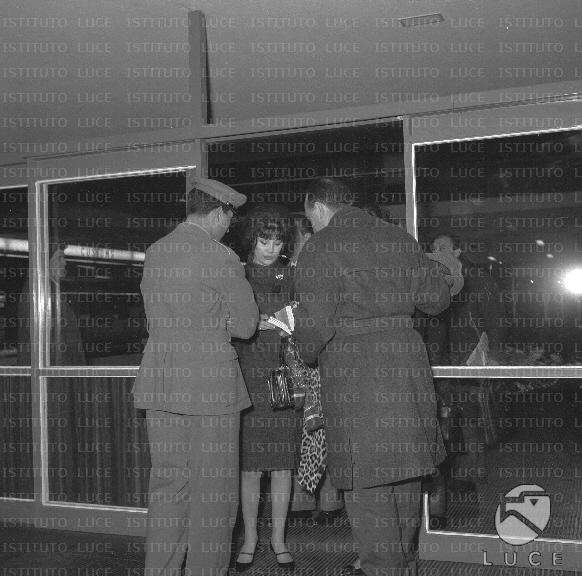 DIAL/D464/D464-16.JPG