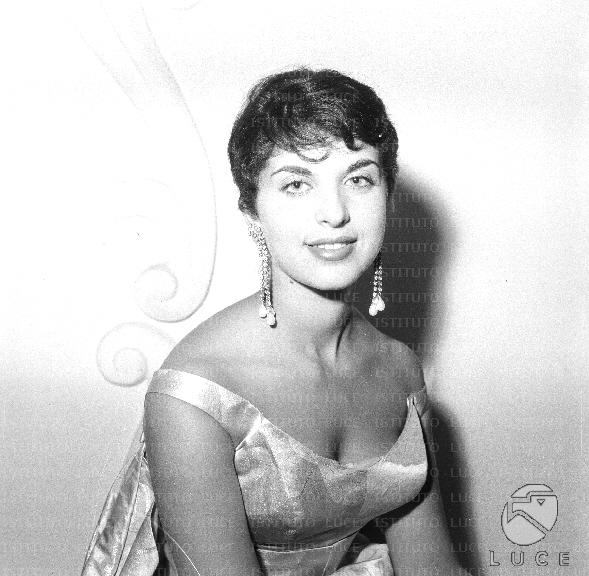 DIAL/DAD035/DAD035-19.JPG DIAL/DAD035/DAD035-19.JPG