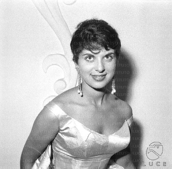 DIAL/DAD035/DAD035-21.JPG DIAL/DAD035/DAD035-21.JPG