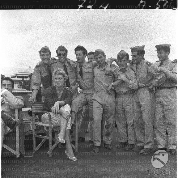 FV/NTH00157/FV00034807.JPG