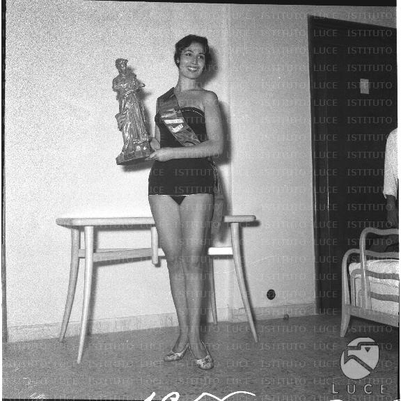 FV/NTH00162/FV00035901.JPG FV/NTH00162/FV00035901.JPG