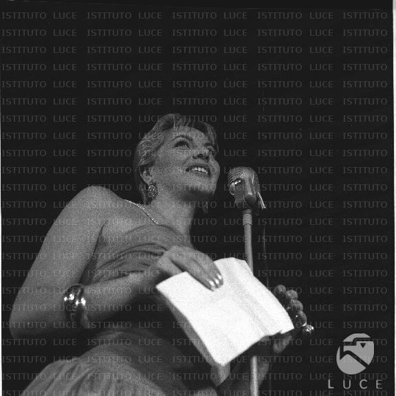 FV/NTH00162/FV00036115.JPG FV/NTH00162/FV00036115.JPG