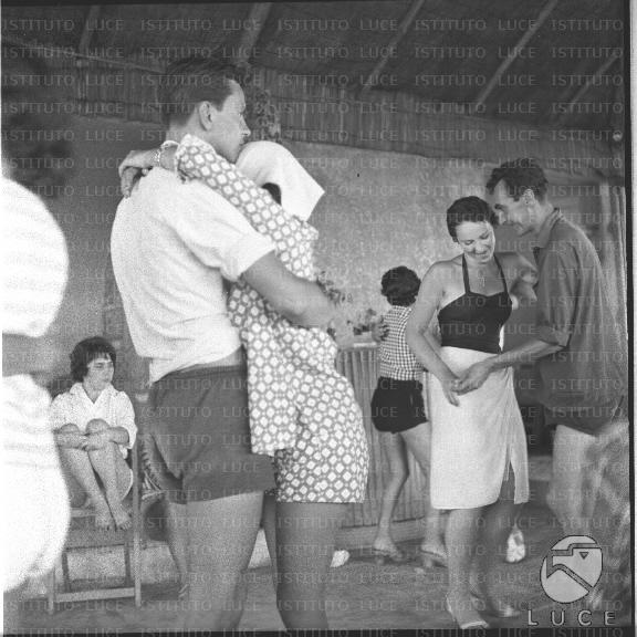 FV/NTH00325/FV00071232.JPG FV/NTH00325/FV00071232.JPG