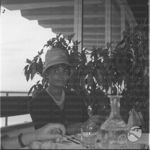 FV/NTH00551/FV00120892.JPG FV/NTH00551/FV00120892.JPG