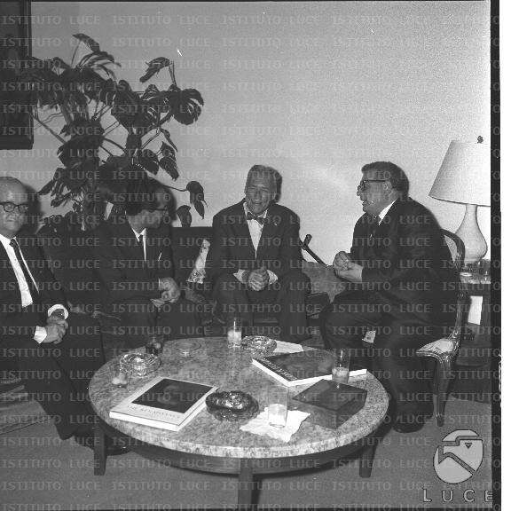 FV/NTH00733/FV00159326.JPG