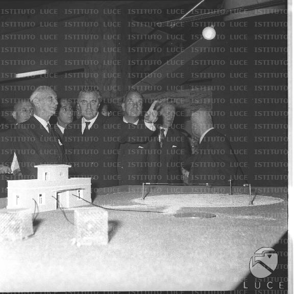 FV2/NTH00800/FV00173076.JPG