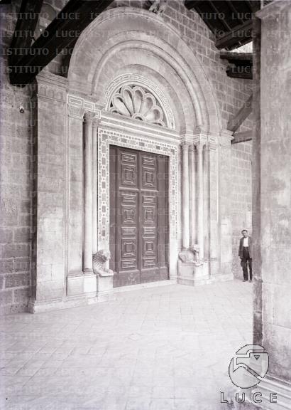 L/L114/L00007078.JPG