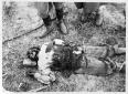 Cadavere di soldato dell'esercito italiano