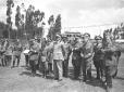 Cerimonia militare sul prato del Piccolo Ghebb im ...