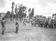 Cerimonia militare sul prato del Piccolo Ghebb im ...