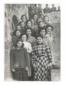 Foto di gruppo di ragazze, che sorridono in posa s ...
