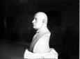 Il busto scolpito di Mussolini