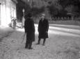 Mussolini conversa con il suo compagno di scherma, ...