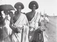 Efficaci ritratti di due giovani guerrieri eritrei ...