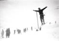 Il salto di uno sciatore