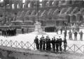 I marinai americani visitano il Colosseo