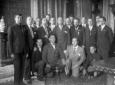 Foto di gruppo. Mussolini con i membri d ...