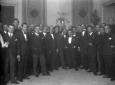 Foto di gruppo dei congressisti in una sala