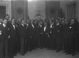 Foto di gruppo dei congressisti in una sala