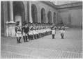 Un picchetto della Guardia Palatina nel cortile di ...