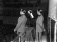 L'ingegner Albertini e Starace sul palco dell'Augu ...