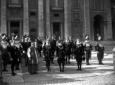 Monsignor Nardone ed alcuni membri della corte rit ...