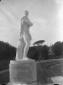 Una delle statue che ornano lo Stadio dei Marmi. T ...