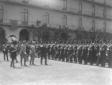 Mussolini, accompagnato dai generali Gazzera e Enr ...