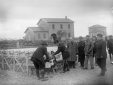 Mussolini visita l'Agro pontino. L'incontro con pi ...