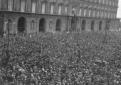 Imponente manifestazione in piazza Plebiscito in o ...