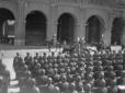 Reparti dell'Esercito schierati in piazza del Colo ...