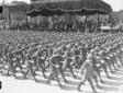 Reparti dell'Esercito sfilano lungo via dell'Imper ...