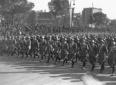 Reparti dell'esercito italiano sfilano in via dell ...