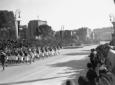 Ascari sfilando correndo in via dell'Impero in occ ...