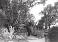 Franco, Mussolini e Serrano Sunia passeggiano nel  ...